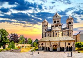 Lais Puzzle - Kloster Maria Laach, Deutschland - 1.000 Teile