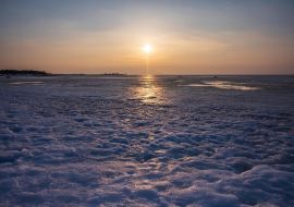 Lais Puzzle - Sonnenuntergang über dem Meer im Winter. Kalajoki, Finnland - 1.000 Teile