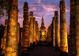 Lais Puzzle - Antike Tempel im Sukhothai Historical Park, Thailand, oranger Sonnenuntergang - 1.000 Teile