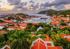 Lais Puzzle - Gustavia, Saint Bart's Skyline und Hafen in der Karibik - 1.000 Teile