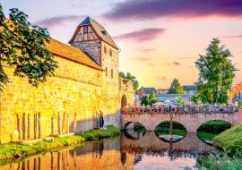 Lais Puzzle - Burg, Bad Vilbel, Deutschland - 1.000 Teile