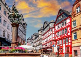 Lais Puzzle - Marktplatz, Marburg an der Lahn, Hessen, Deutschland - 1.000 Teile