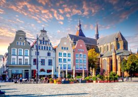 Lais Puzzle - Kirche, Altstadt, Rostock, Deutschland - 1.000 Teile