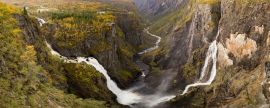 Lais Puzzle - Panoramablick auf den Voringsfossen-Wasserfall, Mabodalen-Tal, Norwegen. Nationale touristische Hardangervidda-Route, Eidfjord, Hardangerfjord, Norwegen - 2.000 Teile