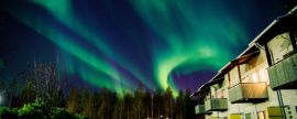 Lais Puzzle - Nordlichter über Häusern. Oulu, Finnland - 2.000 Teile