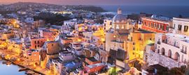 Lais Puzzle - Procida, Italien, alte Stadtsilhouette im Mittelmeer - 2.000 Teile