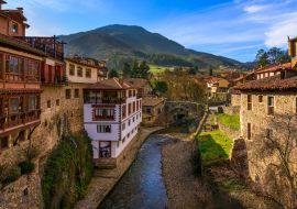 Lais Puzzle - Bergdorf der Potes, Kantabrien - 1.000 Teile