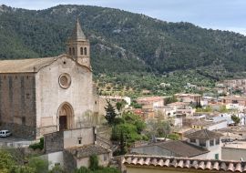 Lais Puzzle - Blick über den Ortskern und die Kirche von Andratx auf Mallorca - 1.000 Teile