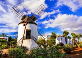 Lais Puzzle - Fuerteventura - traditionelle Windmühle im Dorf Antigua - 1.000 Teile