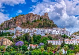 Lais Puzzle - Panoramablick auf Zahara de la Sierra, eines der berühmten weißen Dörfer in der Provinz Cadiz in Spanien - 1.000 Teile