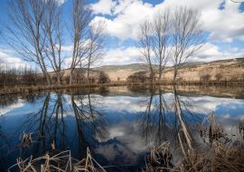 Lais Puzzle - Winterlandschaft mit See in Alcala de la Selva Teruel Aragon Spanien - 1.000 Teile