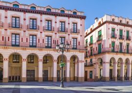 Lais Puzzle - Luis Lopez Allue Square im Stadtzentrum von Huesca, Aragon, Spanien - 1.000 Teile