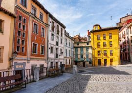 Lais Puzzle - Umbrella-Platz, Oviedo, Asturien - 1.000 Teile