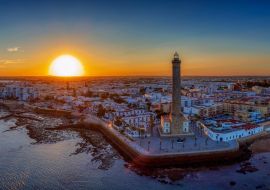 Lais Puzzle - Leuchtturm von Chipiona bei Morgendämmerung in der Provinz Cadiz. Spanien - 1.000 Teile