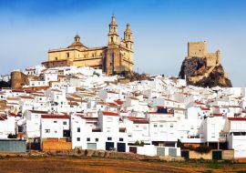 Lais Puzzle - Ansicht der alten andalusischen Stadt mit Kirche und Burg. Olvera, Spanien - 1.000 Teile