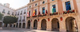 Lais Puzzle - Rathausplatz in der Stadt Almeria, Andalusien. Spanien - 2.000 Teile