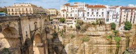 Lais Puzzle - Blick auf die Altstadt an der Tajo-Schlucht in Ronda. Andalusien, Spanien - 2.000 Teile