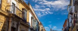 Lais Puzzle - Spektakuläre und historische Sevilla Straße in Osuna, Sevilla, Andalusien, Spanien - 2.000 Teile