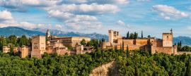 Lais Puzzle - Panoramaaussicht auf die Alhambra mit blauem bewölktem Himmel in Granada. Andalusien, Spanien - 2.000 Teile