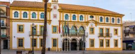 Lais Puzzle - Rathaus am Ort der Verfassung in der Stadt Dos Hermanas bei Sevilla in Spanien - 2.000 Teile