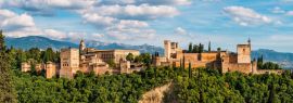 Lais Puzzle - Panoramaaussicht auf die Alhambra mit blauem bewölktem Himmel in Granada. Andalusien, Spanien - 1.000 Teile