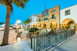 Lais Puzzle - Schöner Stadtplatz in Palos de la Frontera, Spanien - 2.000 Teile