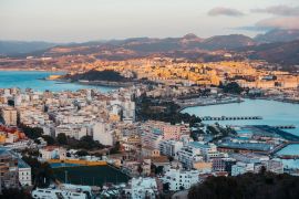 Lais Puzzle - Ceuta und ihre zwei Buchten - 2.000 Teile