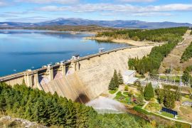Lais Puzzle - Staudamm und Wasserkraftwerk in der Gemeinde Embalse de Aguilar de Campoo - 2.000 Teile
