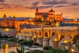 Lais Puzzle - Abendblick auf die Kathedrale mit römischer Brücke in Cordoba - Spanien - 2.000 Teile