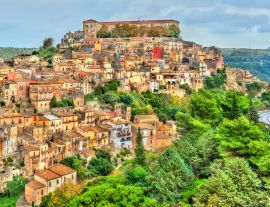 Lais Puzzle - Blick auf Ragusa, eine UNESCO-Kulturerbestadt in Sizilien, Italien - 1.000 Teile