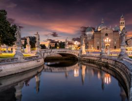 Lais Puzzle - Das Prato della Valle mit Blick auf die Basilica of St. Giustina bei Sonnenuntergang in Padova, Italien - 1.000 Teile