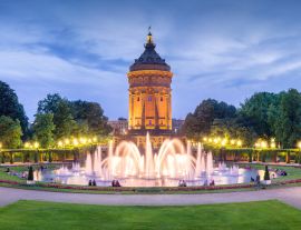 Lais Puzzle - Mannheim Rosengarten und Wasserturm bei Nacht - 1.000 Teile