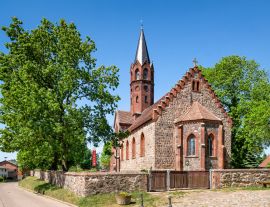 Lais Puzzle - Dorfkirche Altkünkendorf in der Uckermark, Brandenburg, Deutschland - 1.000 Teile