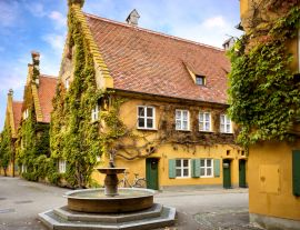 Lais Puzzle - Augsburg: Fuggerei - the world oldest social housing. Bavaria, Germany - 1.000 Teile
