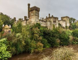 Lais Puzzle - Lismore Castle, vom Blackwater River aus gesehen, Irland - 1.000 Teile