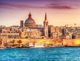 Lais Puzzle - Valletta, Malta: Skyline vom Marsans Harbour bei Sonnenuntergang. Die Kathedrale - 1.000 Teile