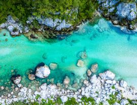 Lais Puzzle - Schöner Soca Fluss in Slowenien Europa. Luftaufnahme des Tals - 1.000 Teile