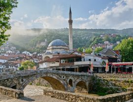 Lais Puzzle - Sinan-Pasha-Moschee im Zentrum von Prizren, Kosovo - 1.000 Teile