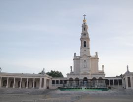Lais Puzzle - Heiligtum von Fatima. Basilika Unserer Lieben Frau vom Rosenkranz. Ourém, Zentralportugal - 1.000 Teile