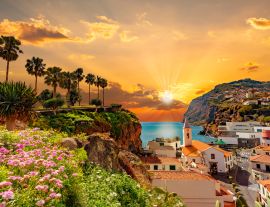 Lais Puzzle - Das Dorf Camara de Lobos auf der Insel Madeira, Portugal - 1.000 Teile