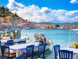 Lais Puzzle - Blick auf das malerische Küstenstädtchen Gythio, Peloponnes, Griechenland - 1.000 Teile