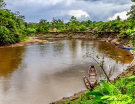 Lais Puzzle - Fluss mit Holzboot, Ecuador - 1.000 Teile