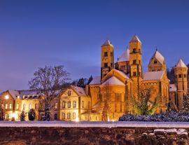 Lais Puzzle - Ansicht der Abteikirche Maria Laach, Rheinland-Pfalz, Deutschland. - 1.000 Teile