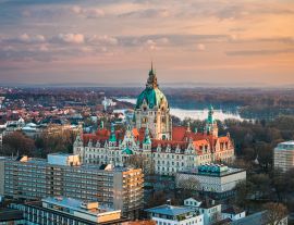 Lais Puzzle - Ansicht des Rathauses von Hannover, Deutschland. - 1.000 Teile