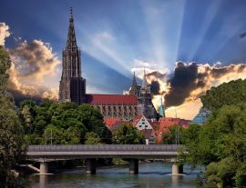 Lais Puzzle - Ansicht des Münsters in Ulm, Baden Würtemberg, Deutschland - 1.000 Teile