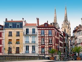 Lais Puzzle - Alte Häuser in Bayonne, Frankreich - 1.000 Teile