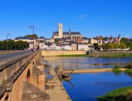 Lais Puzzle - Nevers - Nevers in Burgund, Kathedrale und Fluss Loire, Frankreich - 1.000 Teile