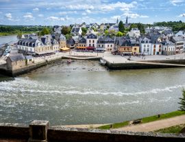 Lais Puzzle - Auray - Hafen von Saint-Goustan. Panoramablick auf den alten Stadtkern. Bretagne, Frankreich  - 1.000 Teile