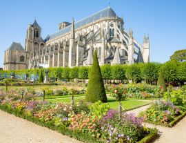 Lais Puzzle - Die historische Kathedrale von Bourges im Centre-Val de Loire, Frankreich - 1.000 Teile