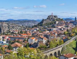Lais Puzzle - Stadtbild der Stadt Puy-en-Velay. Haute-Loir, Region Auvergne-Rhone-Alpes in Frankreich. - 1.000 Teile